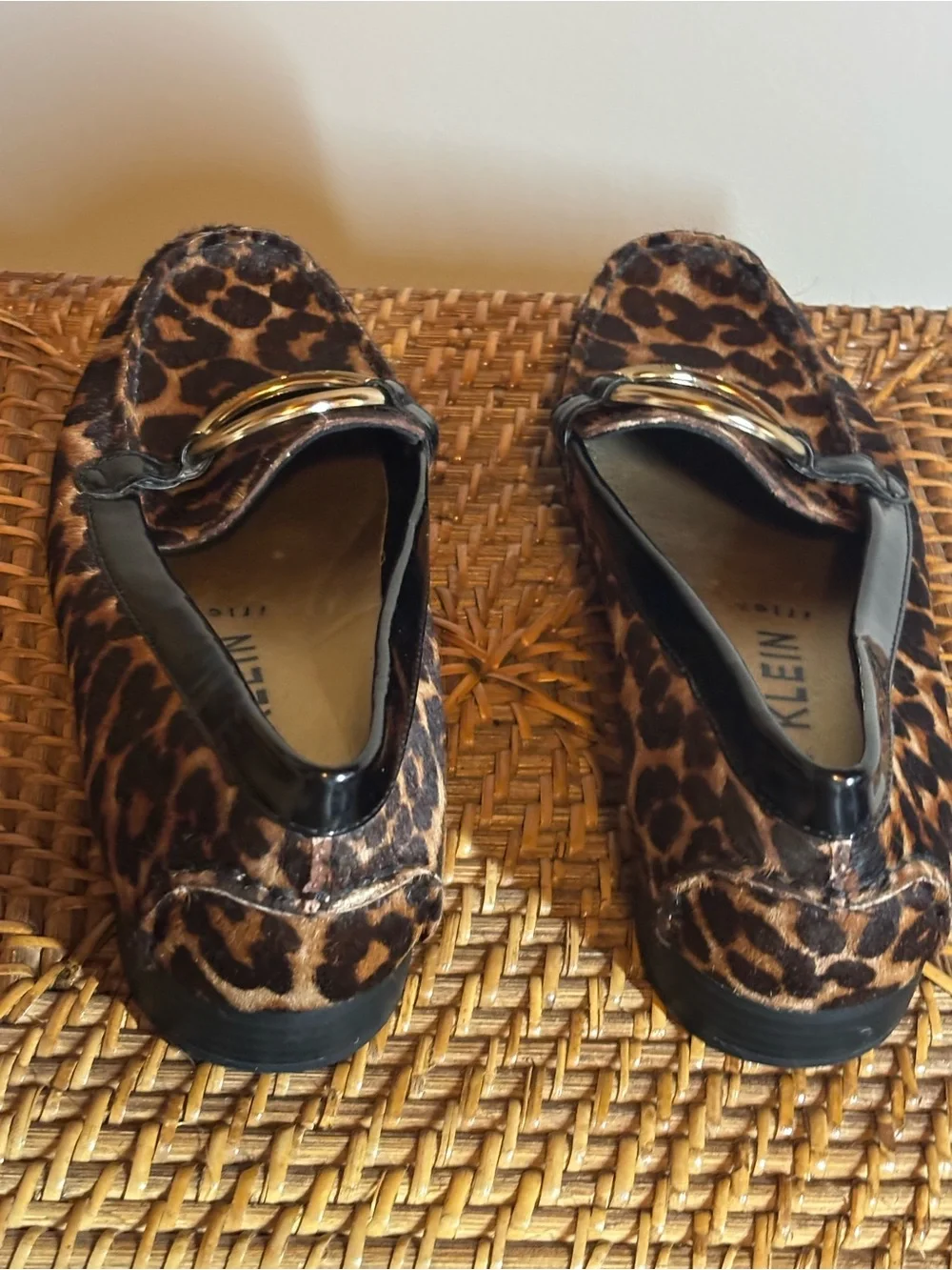 Anne Klein iflex Leopard Print Loafers with Gold Ring, size 9 - Picture 5 of 10